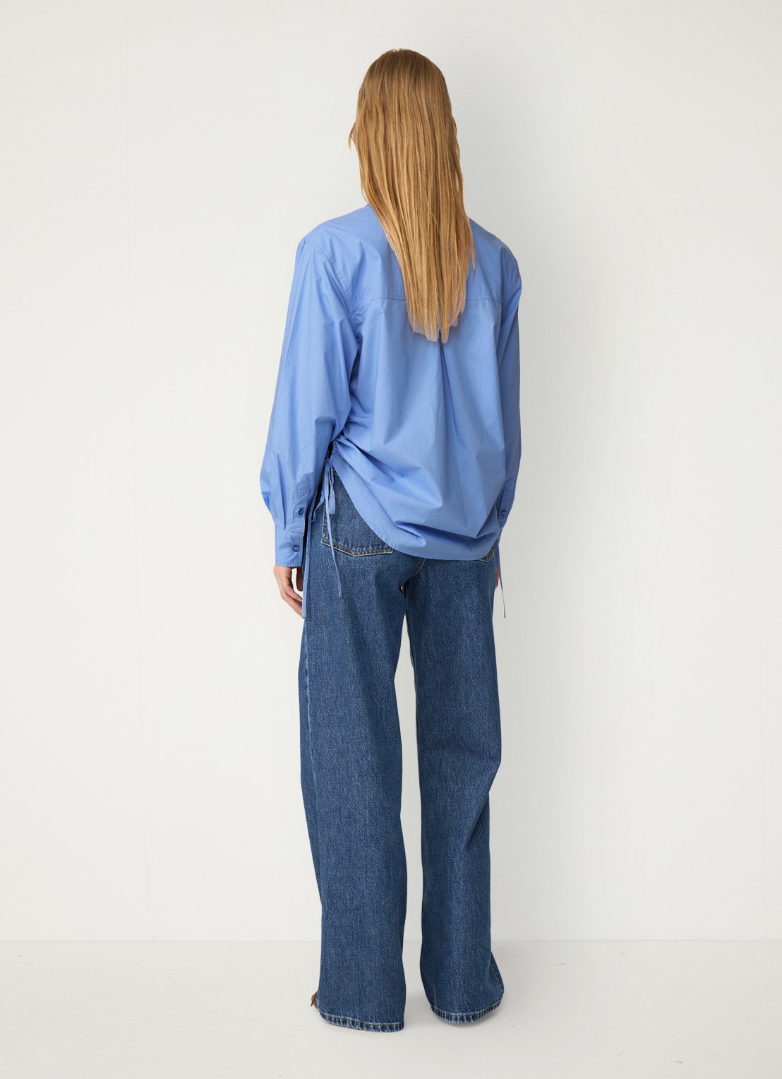 Fabienne Chapot Lux blouse met borduring en trekkoord - achterkant 3 blauw