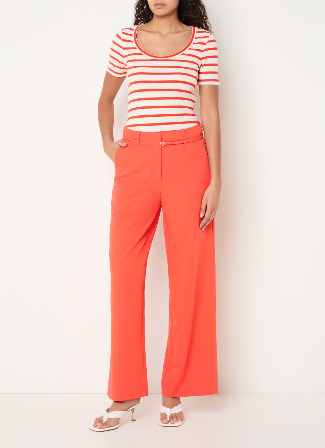 Fabienne Chapot Nelsan high waist wide fit pantalon met ceintuur - voorkant 2 rood