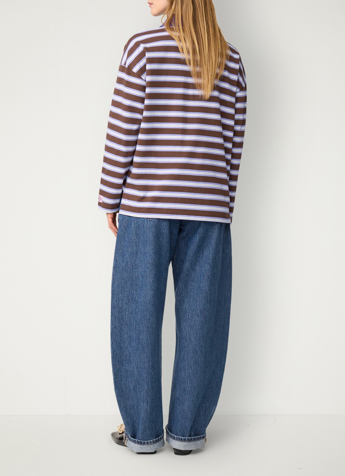 Fabienne Chapot Paula sweater met streepprint en polokraag - achterkant bruin