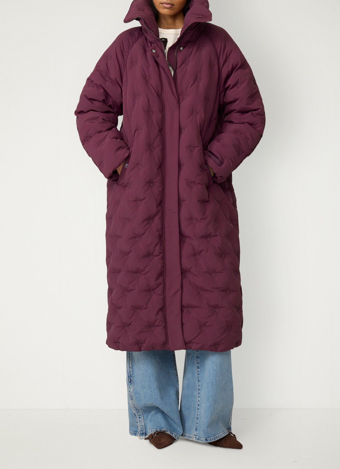 Fabienne Chapot Pomme longline pufferjas met steekzakken - voorkant 3 bordeauxrood