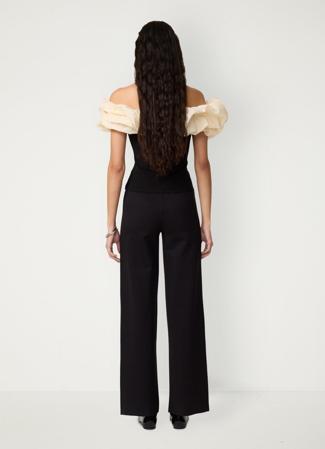 Fabienne Chapot Poppie off-shoulder top met ruches - achterkant 5 zwart