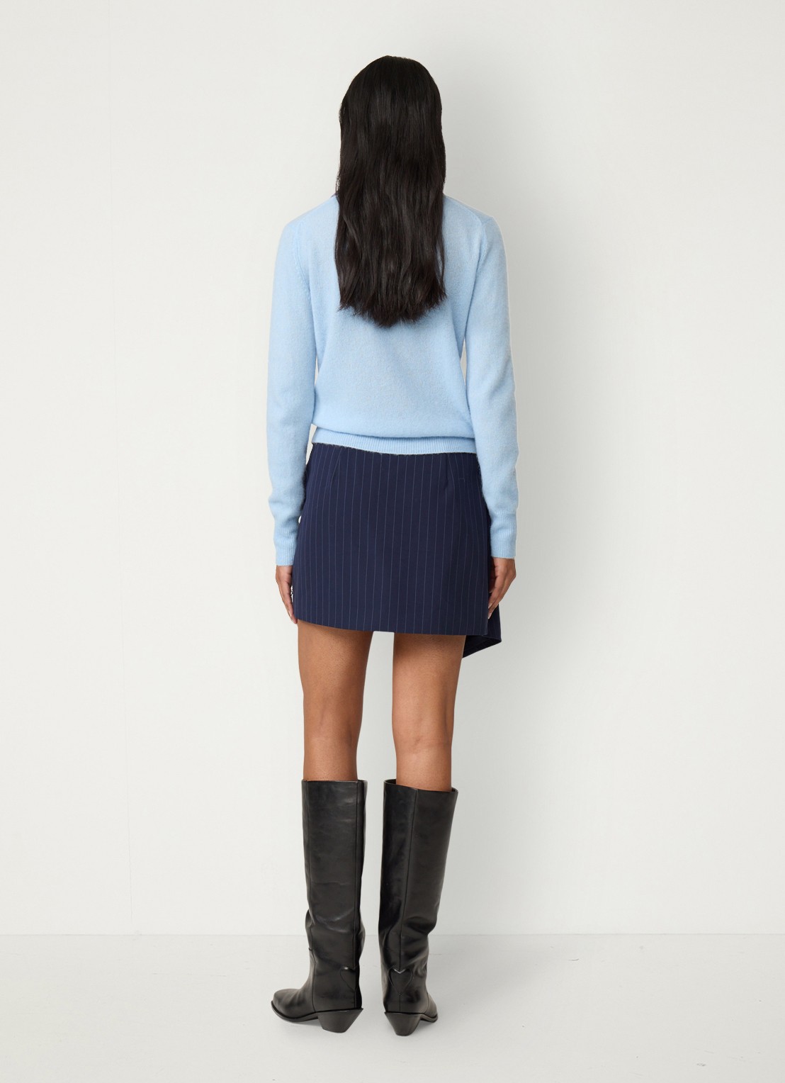 Fabienne Chapot Sonny minirok met krijtstreep en asymmetrische zoom - achterkant donkerblauw