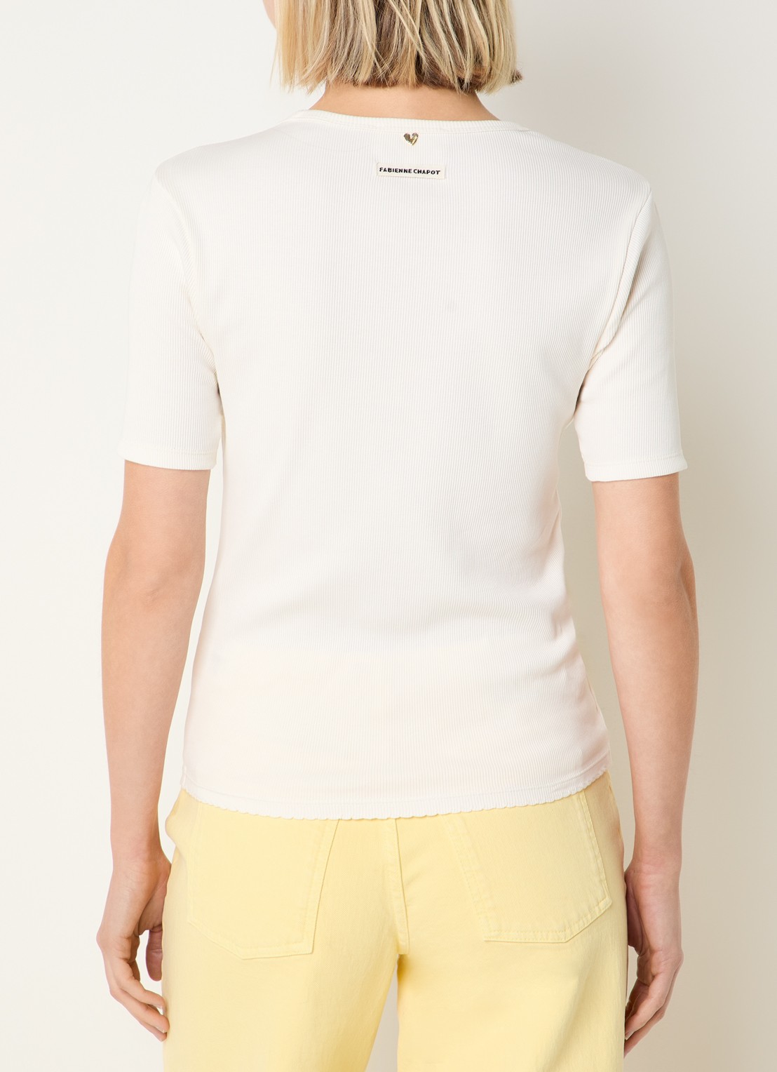 Fabienne Chapot Tanja T-shirt met ribstructuur - achterkant 2 gebroken wit