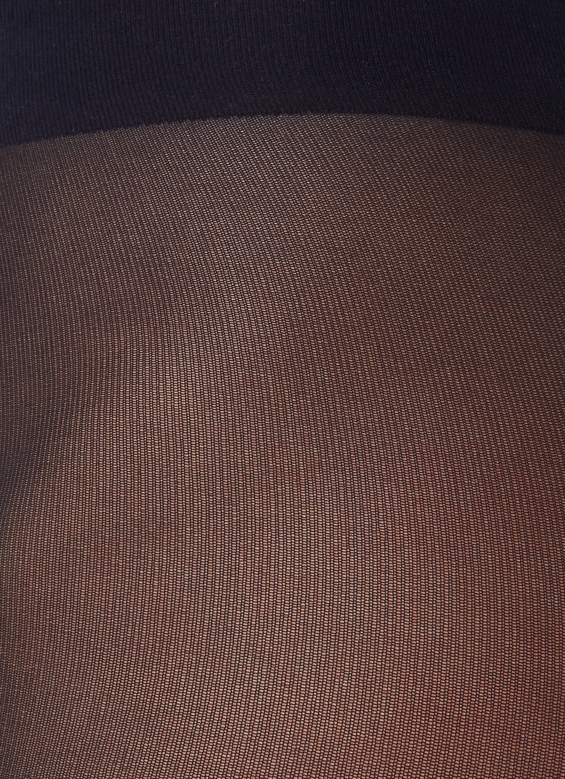 Falke Matt Deluxe panty in 30 denier  - detail 3 blauw