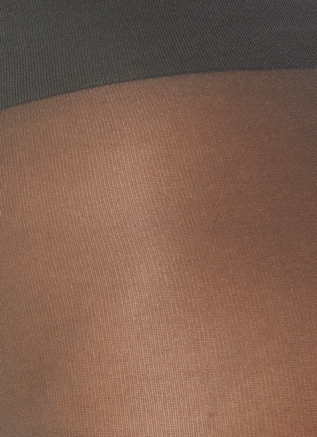 Falke Matte Deluxe panty in 30 denier - detail zwart