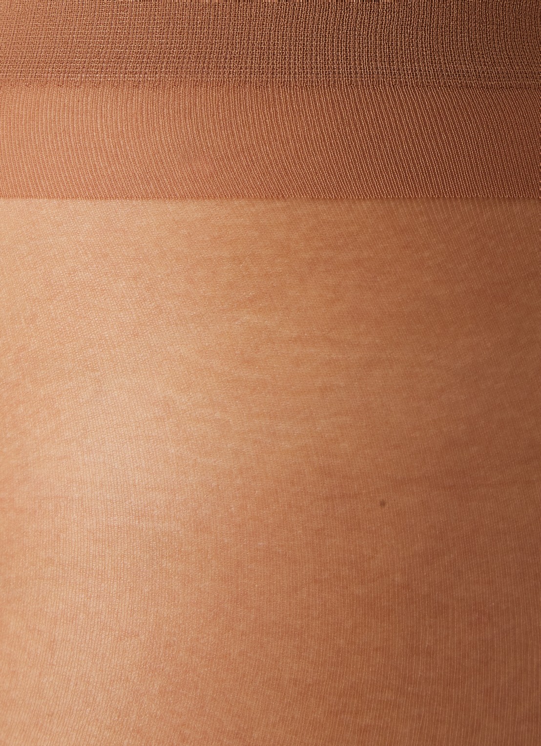 Falke Shelina New panty in 12 denier - detail camel