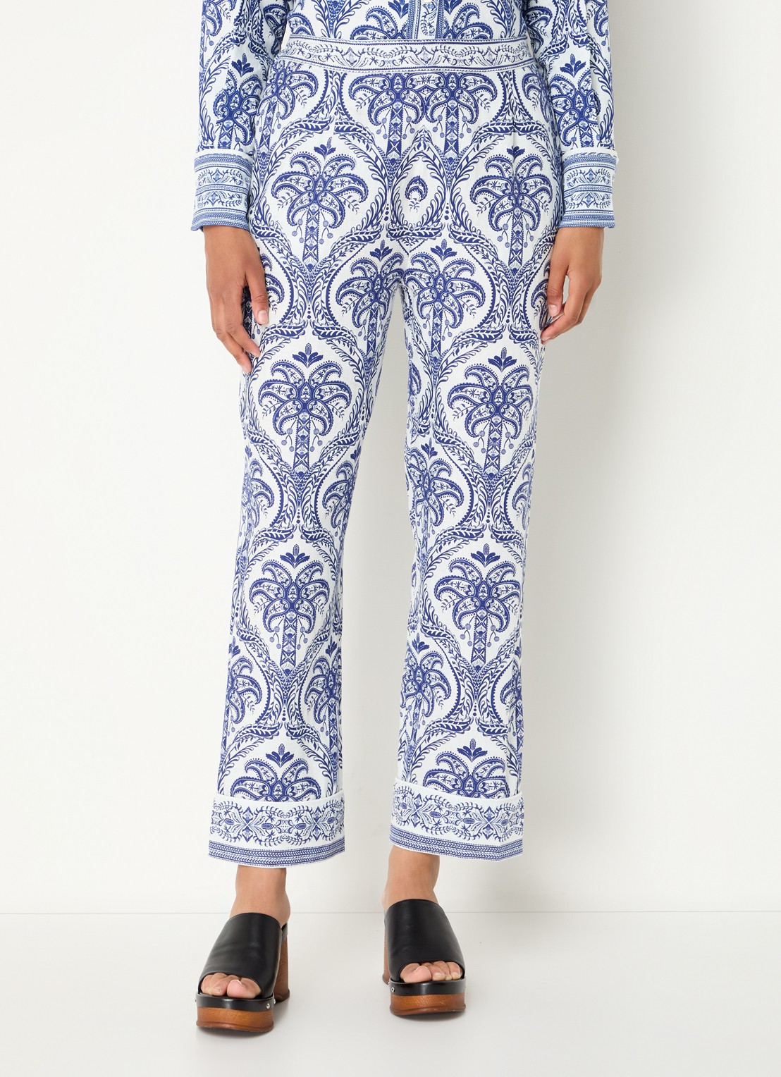 Farm Rio Blue Tropical mid waist straight fit cropped broek in linnenblend met paisley dessin - detail 4 kobaltblauw