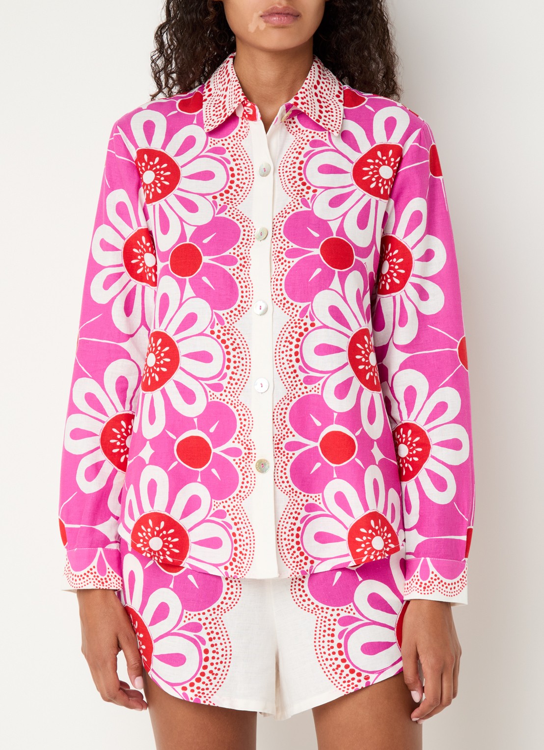 Farm Rio Maia blouse in linnenblend met bloemenprint  - detail 4 fuchsia