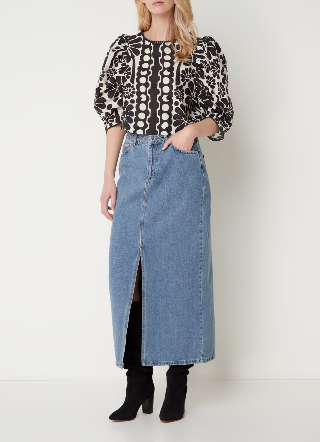Farm Rio Palermo crop top met bloemenprint en pofmouw - voorkant 5 zwart