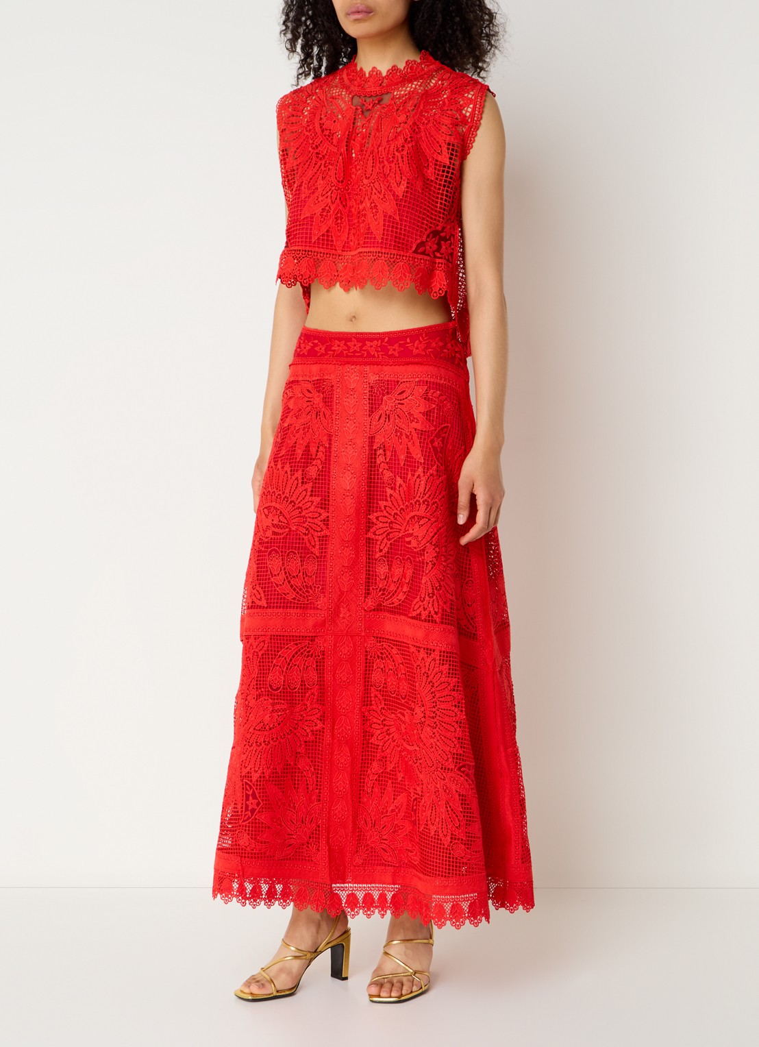 Farm Rio Red Toucan crop top met opengewerkt dessin - voorkant 3 rood