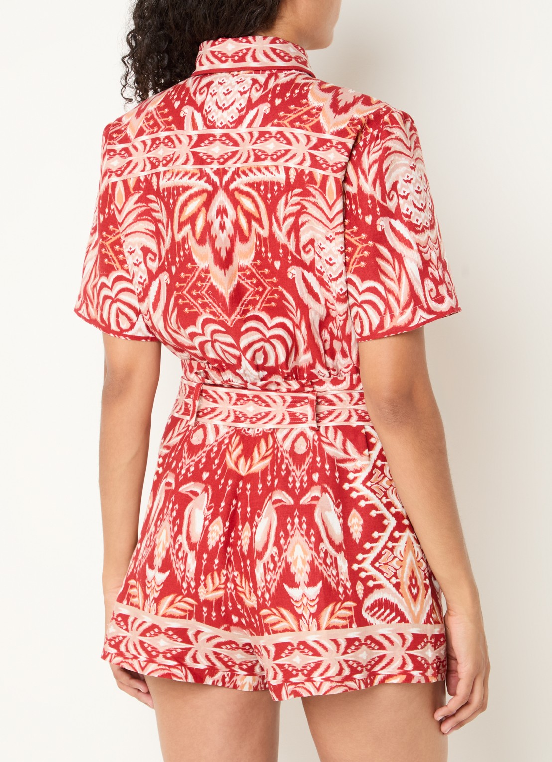 Farm Rio Straight fit playsuit met grafische print en strikceintuur - achterkant rood