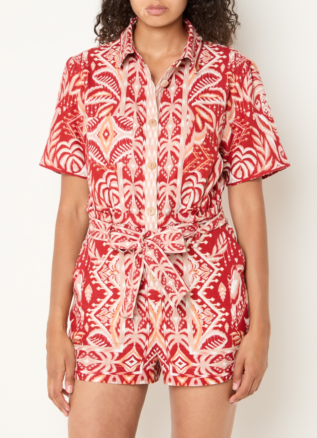 Farm Rio Straight fit playsuit met grafische print en strikceintuur - detail 2 rood