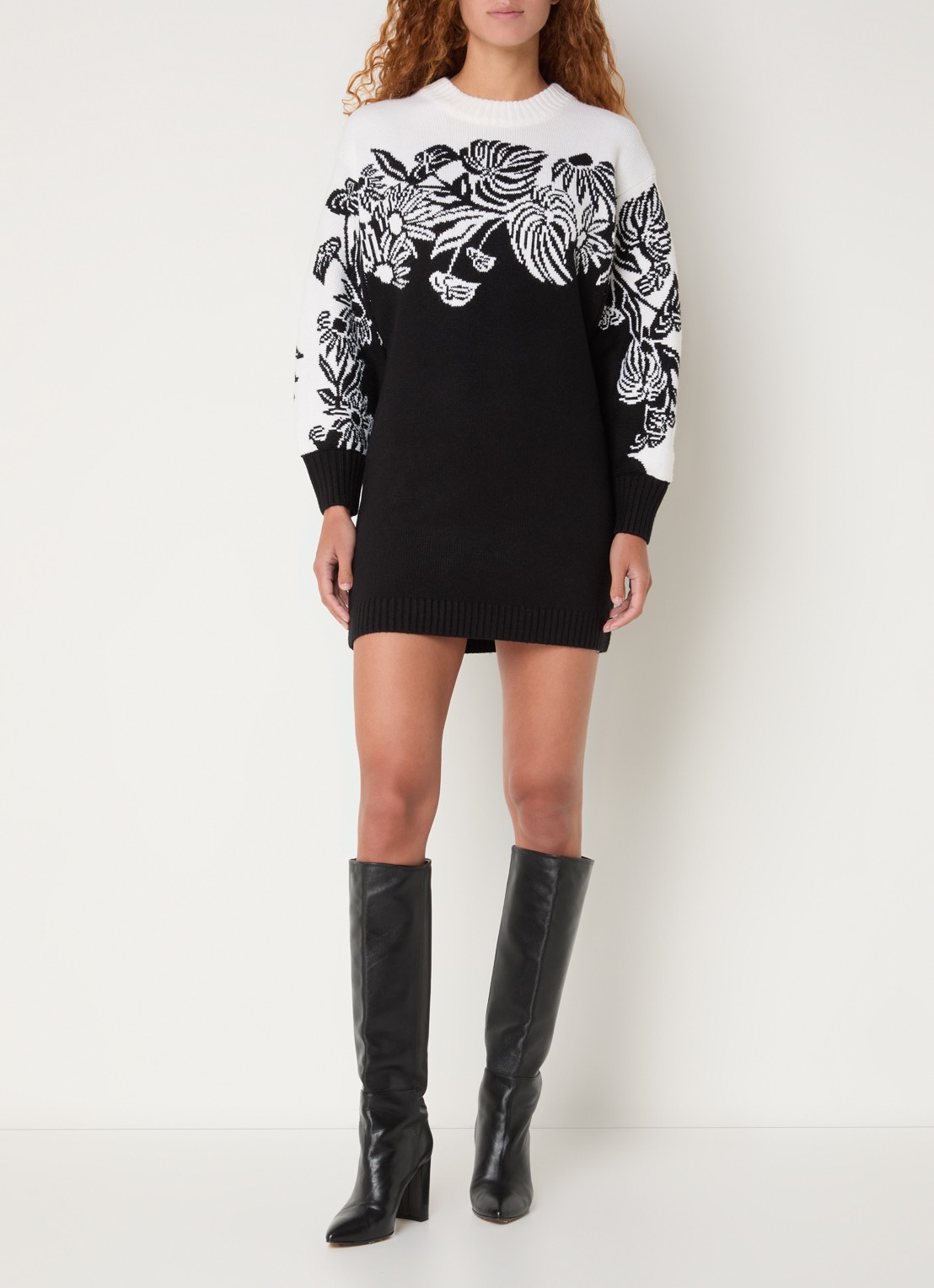 Farm Rio Surreal fijngebreide mini trui-jurk met ingebreid patroon - voorkant 3 zwart