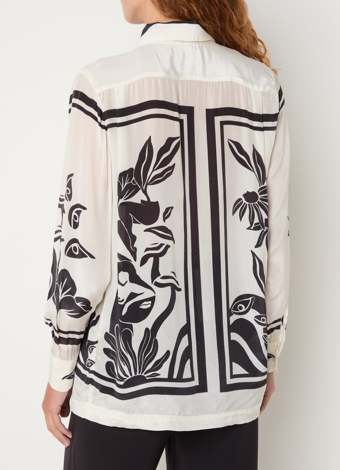 Farm Rio Surreal Garden blouse van satijn met print - achterkant gebroken wit