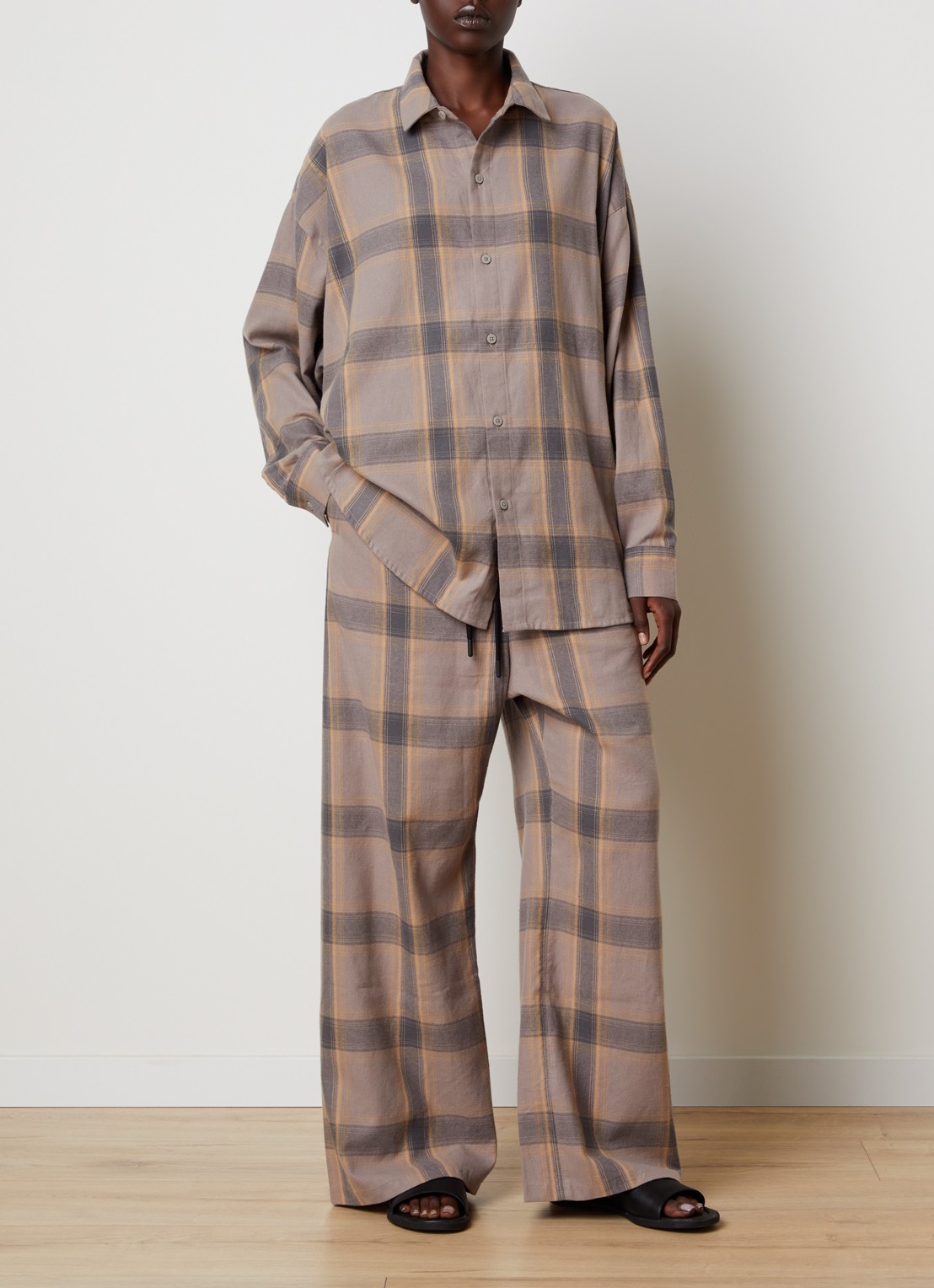 Fear of God Essentials Blouse met ruitdessin - voorkant 5 donkerbeige