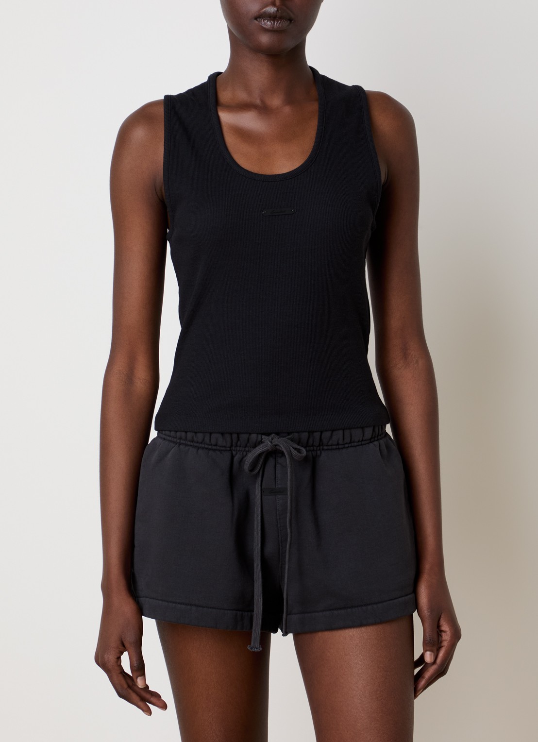 Fear of God Essentials Cropped tanktop met logo - detail 3 zwart