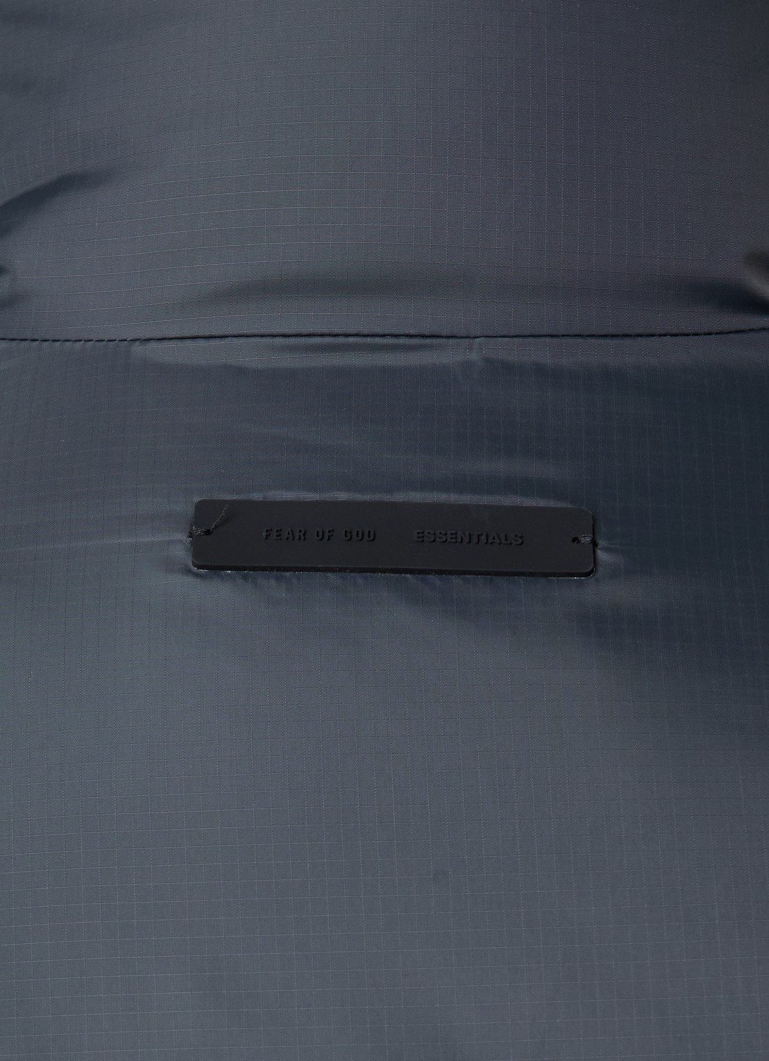 Fear of God Essentials Gewatteerd jack met donsvulling en steekzakken - detail 6 antraciet