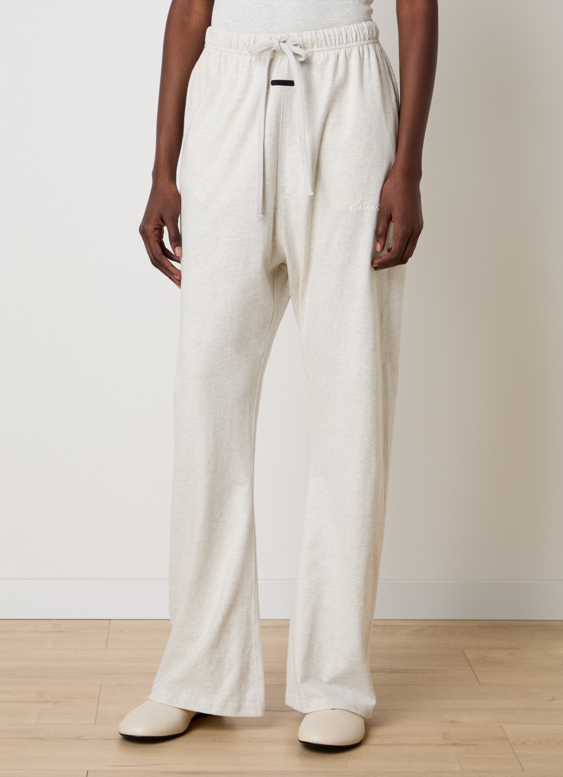 Fear of God Essentials High waist flared fit broek met steekzakken - detail 3 lichtgrijs