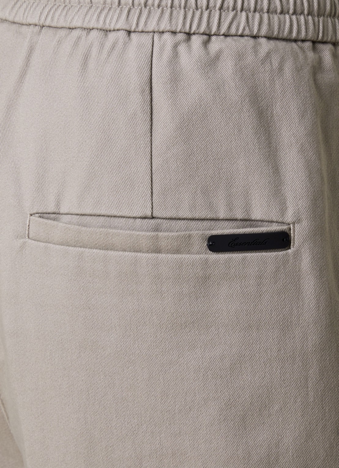 Fear of God Essentials High waist loose fit broek met steekzakken - detail 2 donkerbeige