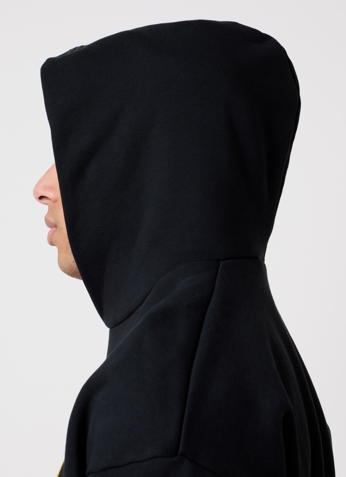 Fear of God Essentials Hoodie met flockprint - detail 4 zwart
