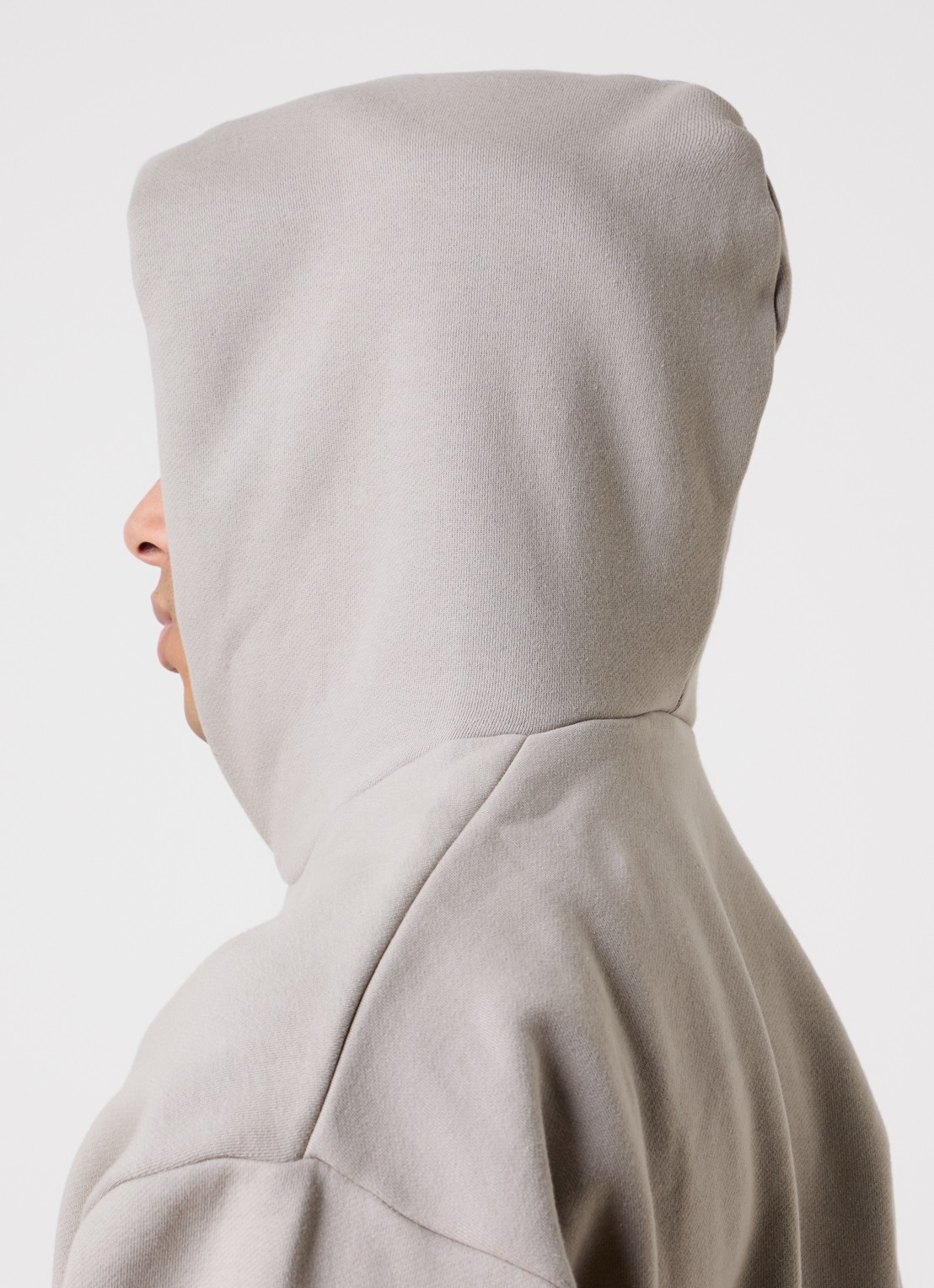 Fear of God Essentials Hoodie met flockprint - detail 3 grijs