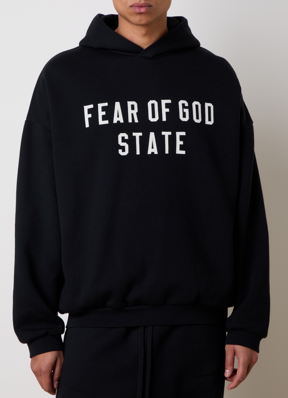 Fear of God Essentials Hoodie met logoborduring - detail 4 zwart