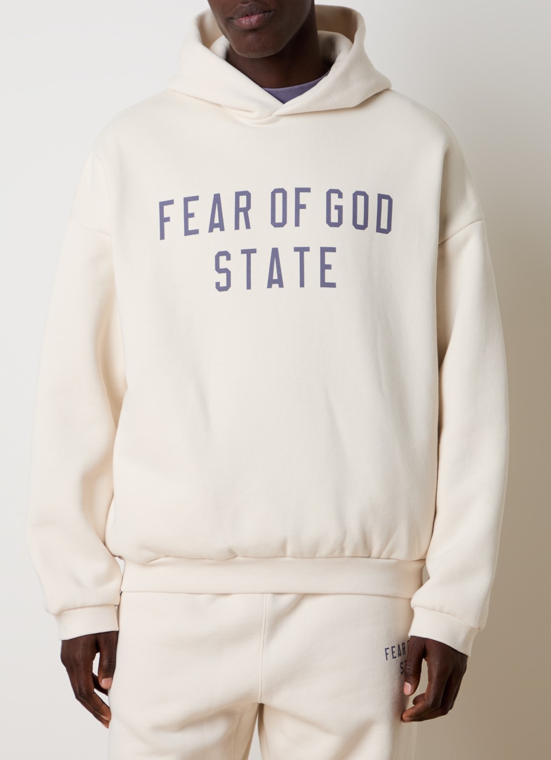 Fear of God Essentials Hoodie met logoprint - detail 4 creme