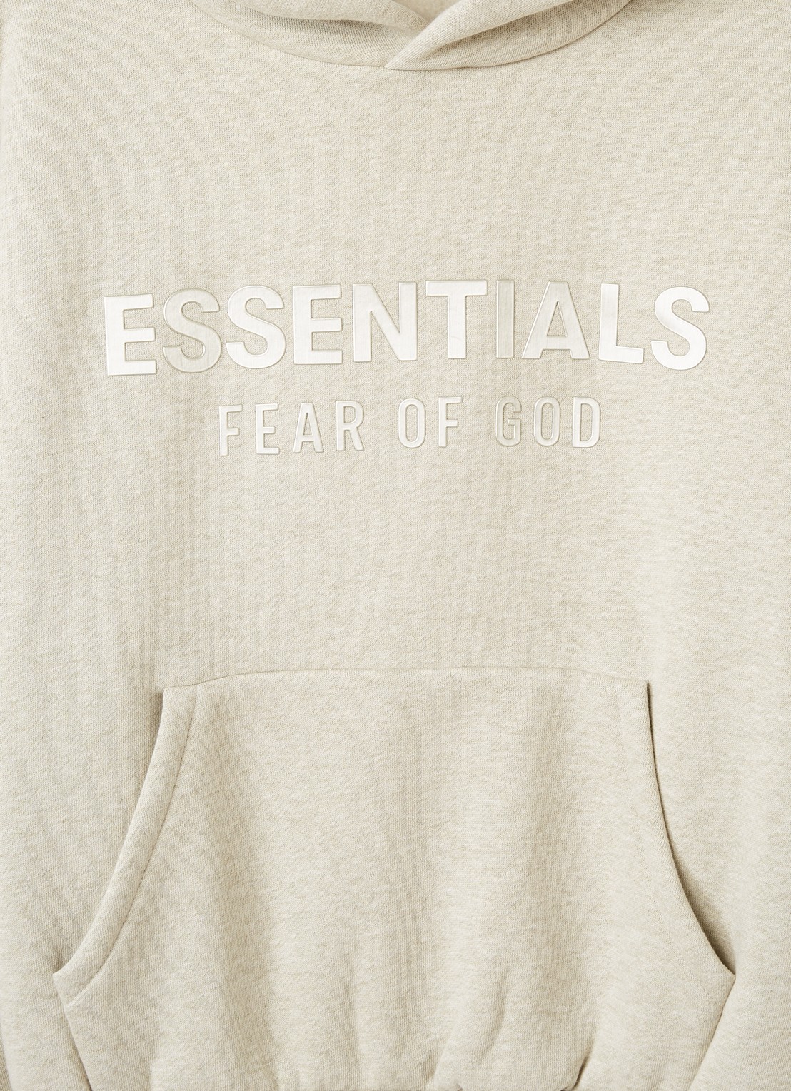 Fear of God Essentials Hoodie met logoprint - detail lindegroen