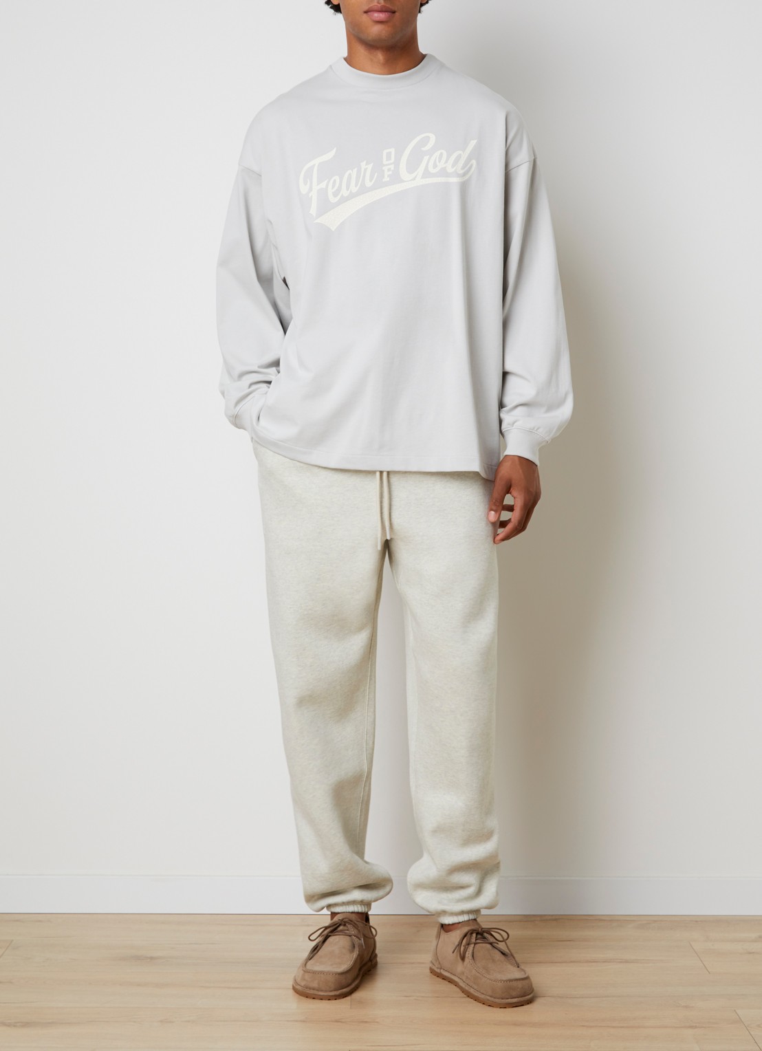 Fear of God Essentials Longsleeve met logo- en backprint - voorkant 3 lichtgrijs
