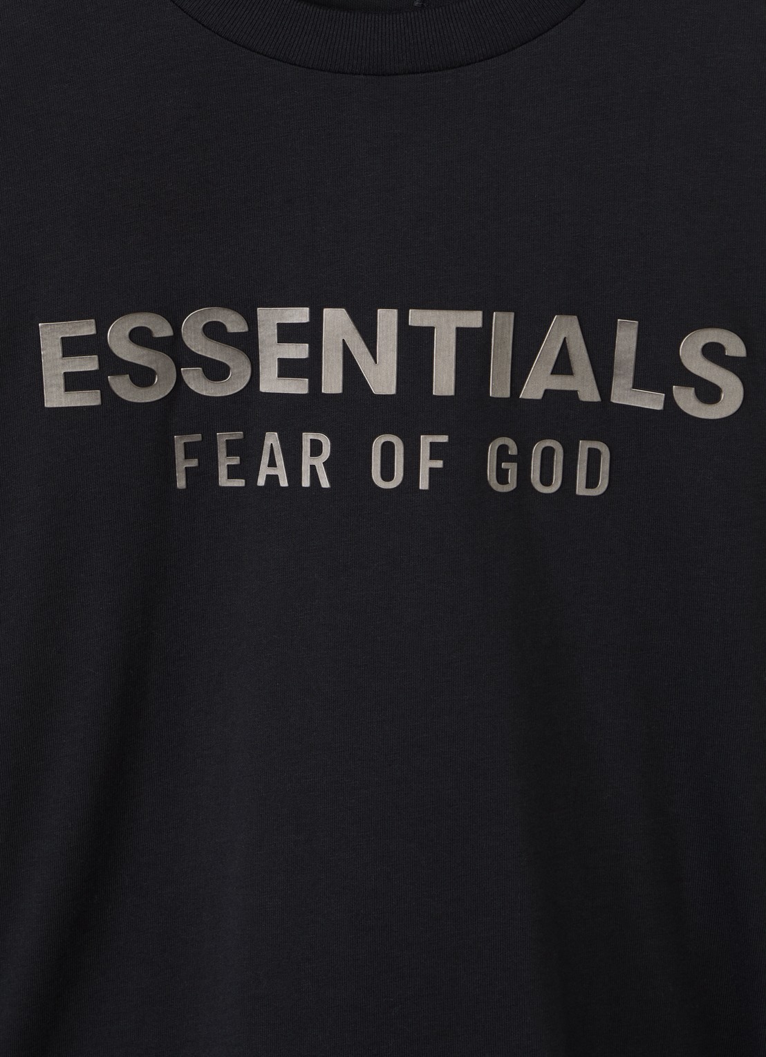 Fear of God Essentials Longsleeve met logoprint - detail zwart