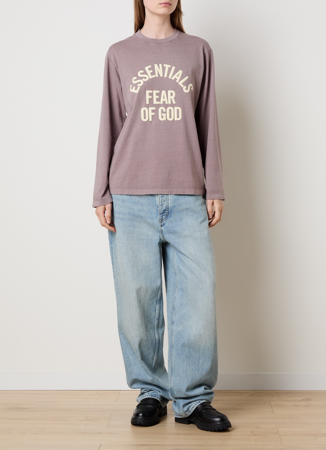 Fear of God Essentials Longsleeve met logoprint - voorkant 3 taupe
