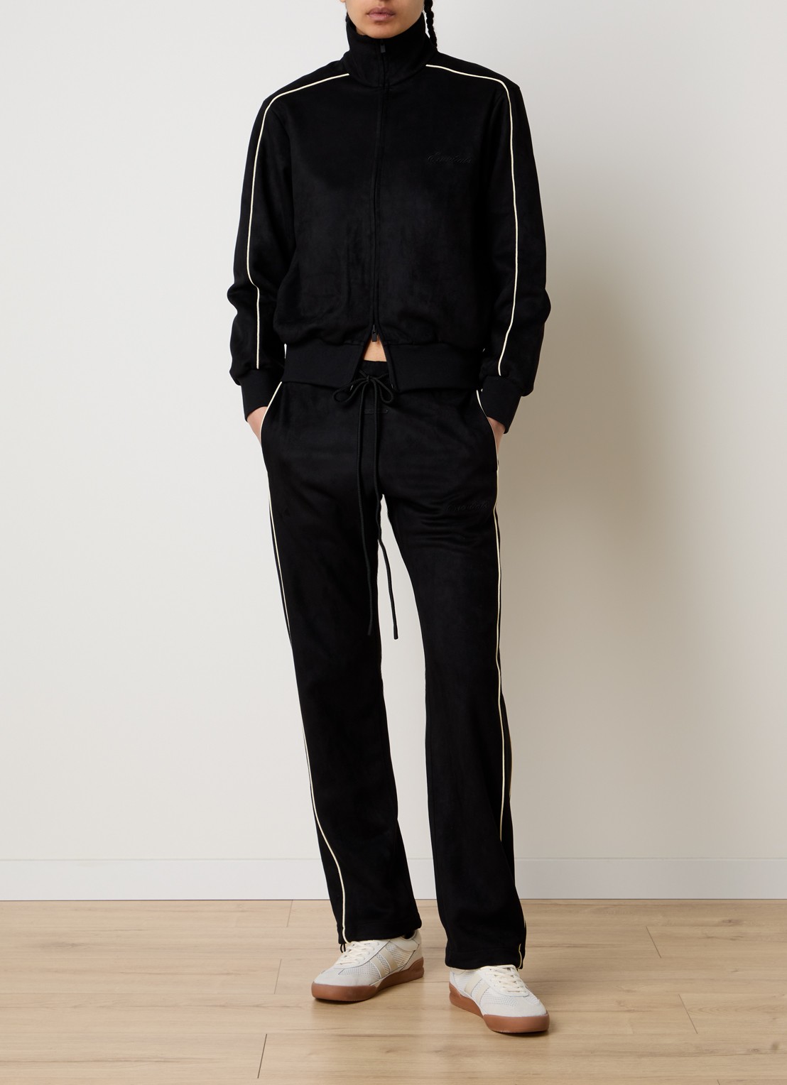 Fear of God Essentials Low waist slim fit joggingbroek met steekzakken - voorkant 3 zwart