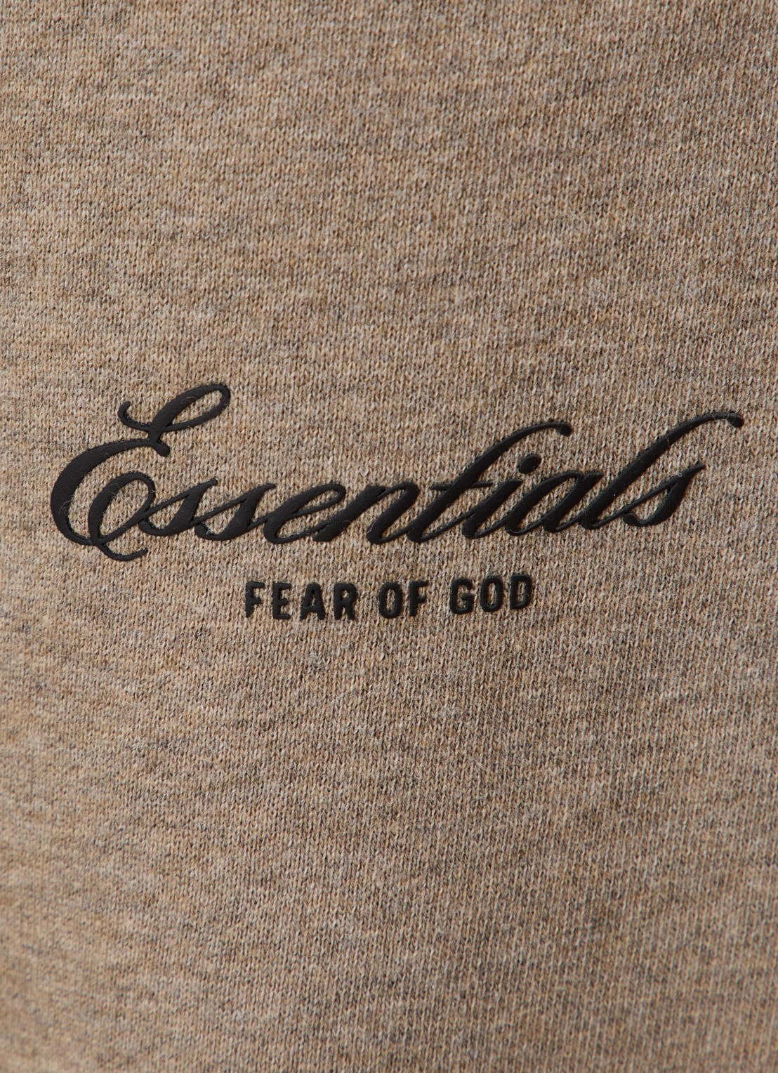 Fear of God Essentials Low waist tapered fit joggingbroek met logo - detail 4 zand