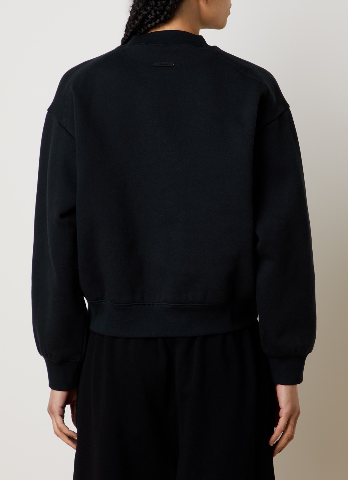 Fear of God Essentials Sweater met logo en ronde hals - achterkant zwart