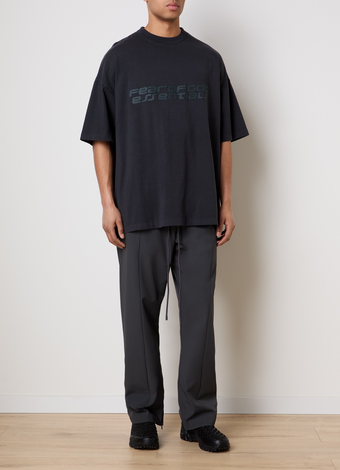 Fear of God Essentials T-shirt met front- en backprint - voorkant 5 antraciet