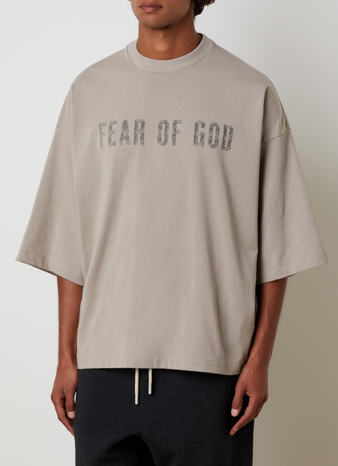 Fear of God Essentials T-shirt met logoprint - detail 2 taupe