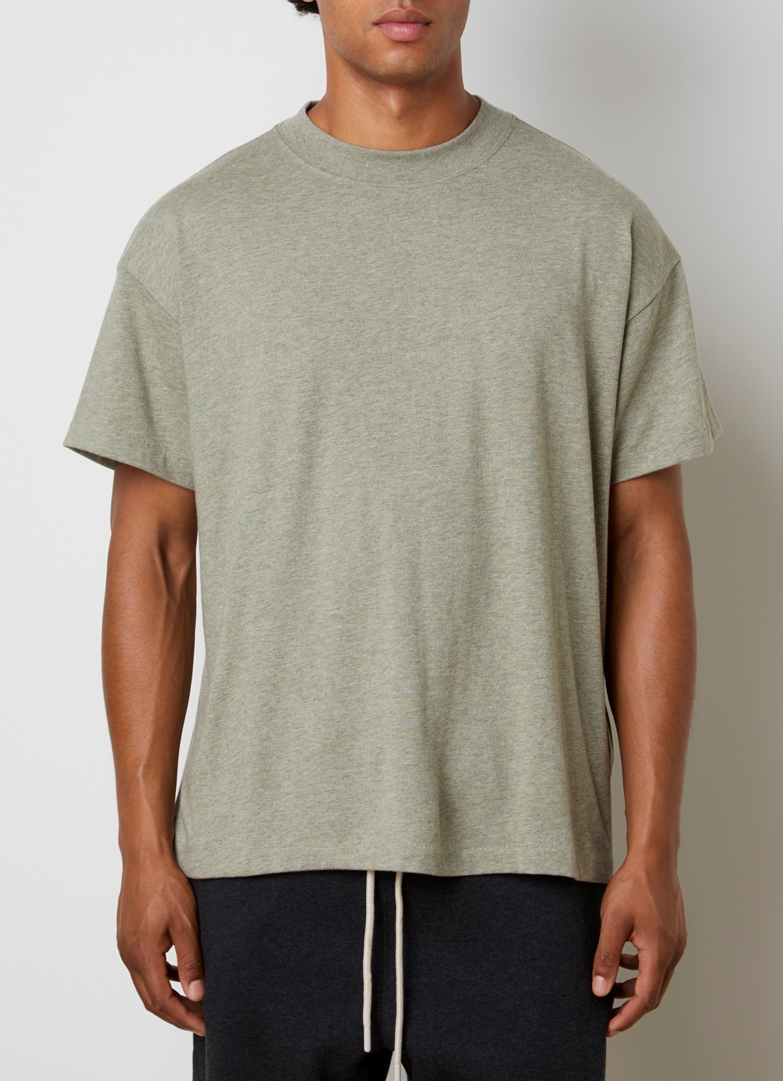 Fear of God Essentials T-shirt met ronde hals - detail 4 lindegroen