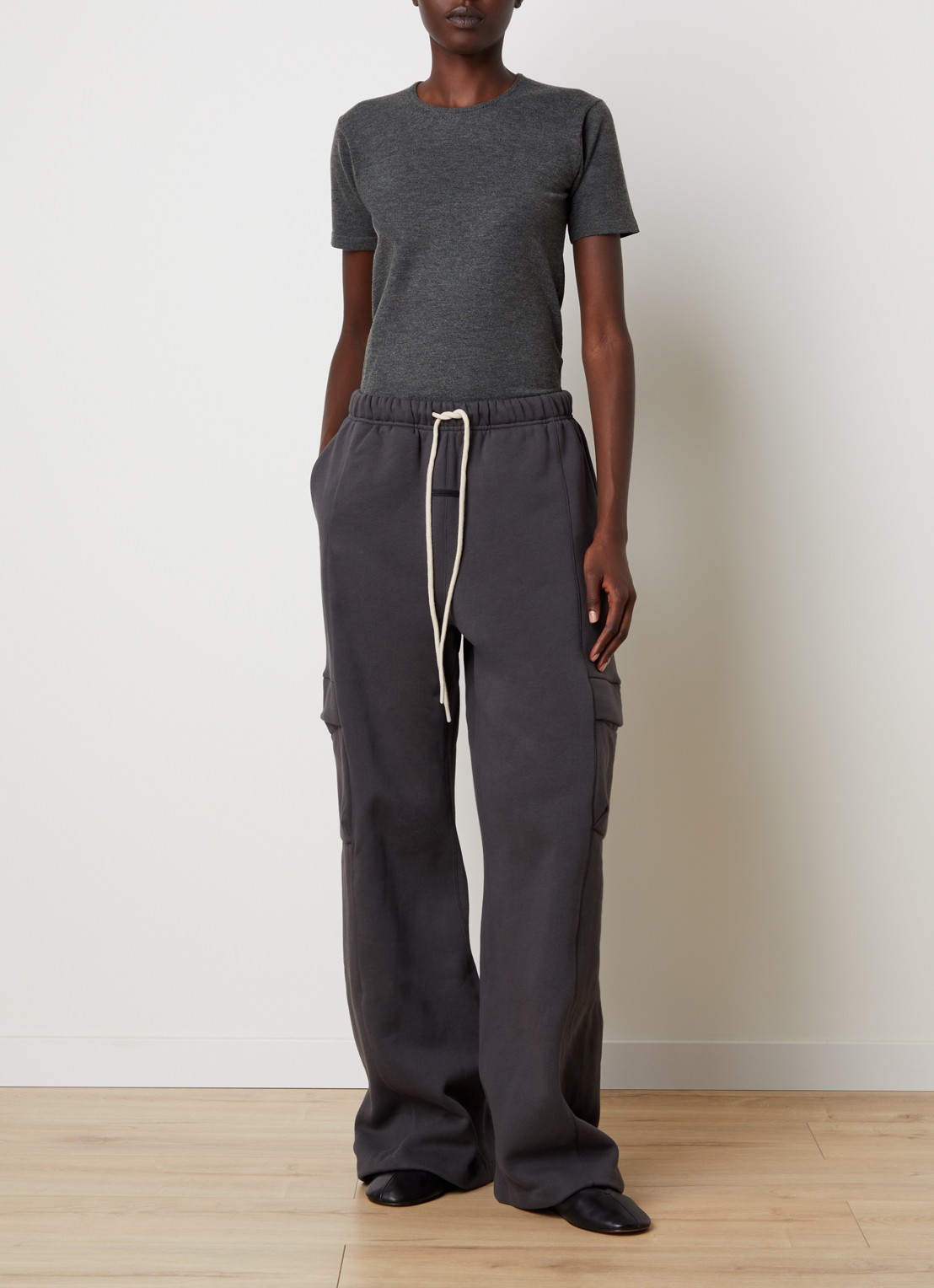 Fear of God Essentials T-shirt met ronde hals - voorkant 5 donkergrijs