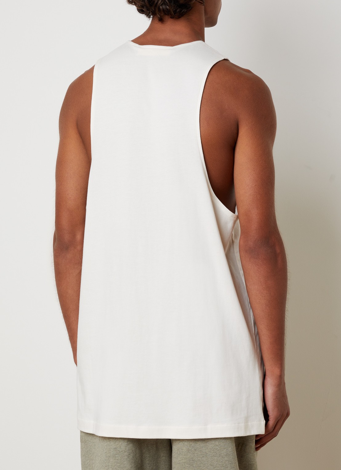 Fear of God Essentials Tanktop met logo - achterkant 3 gebroken wit