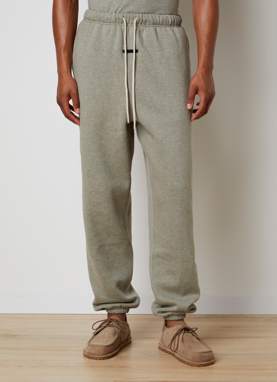 Fear of God Essentials Tapered fit joggingsbroek met steekzakken - detail 2 grijsmele