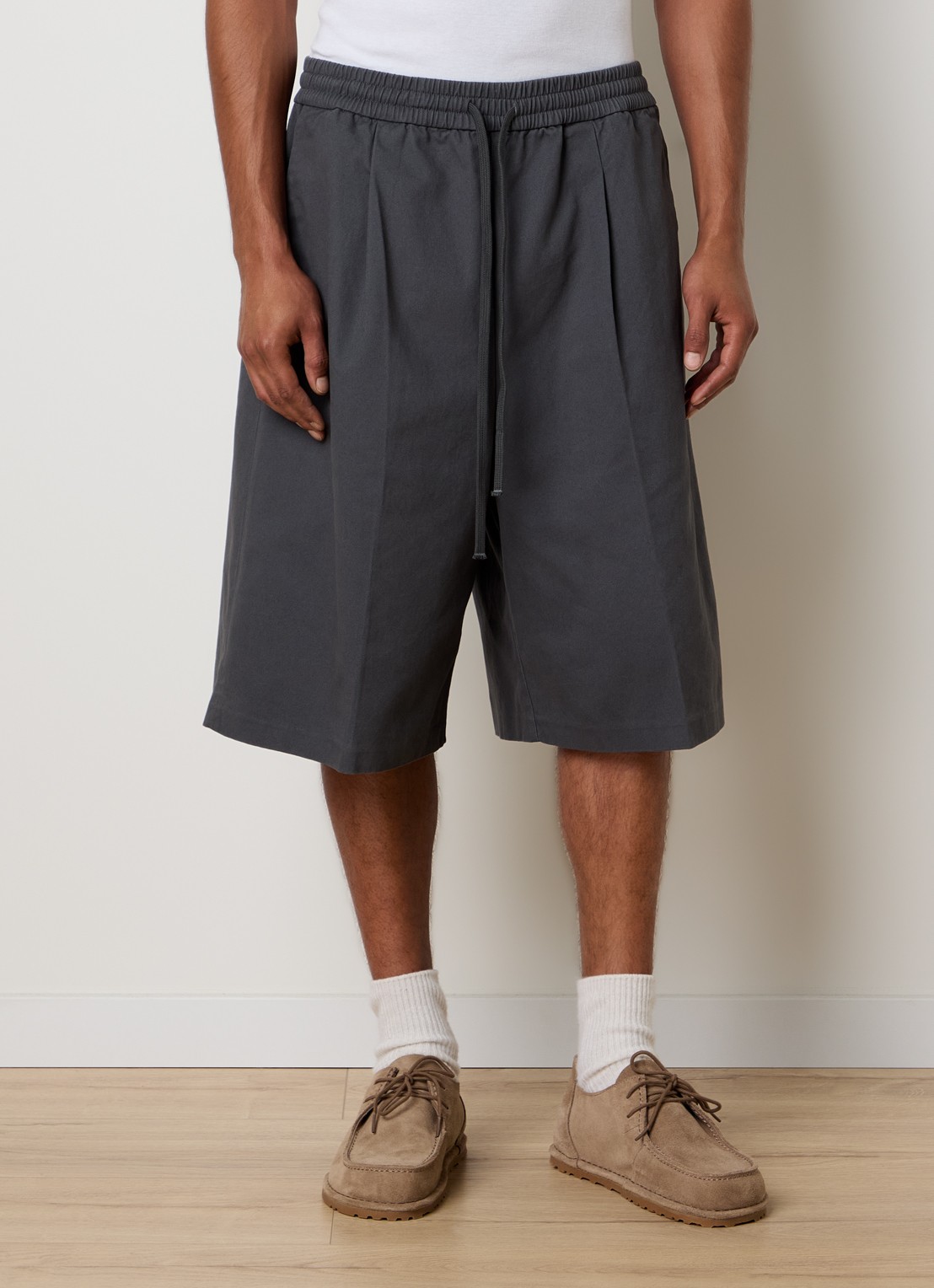 Fear of God Essentials Twill straight fit korte broek met steekzakken - detail 2 donkergrijs