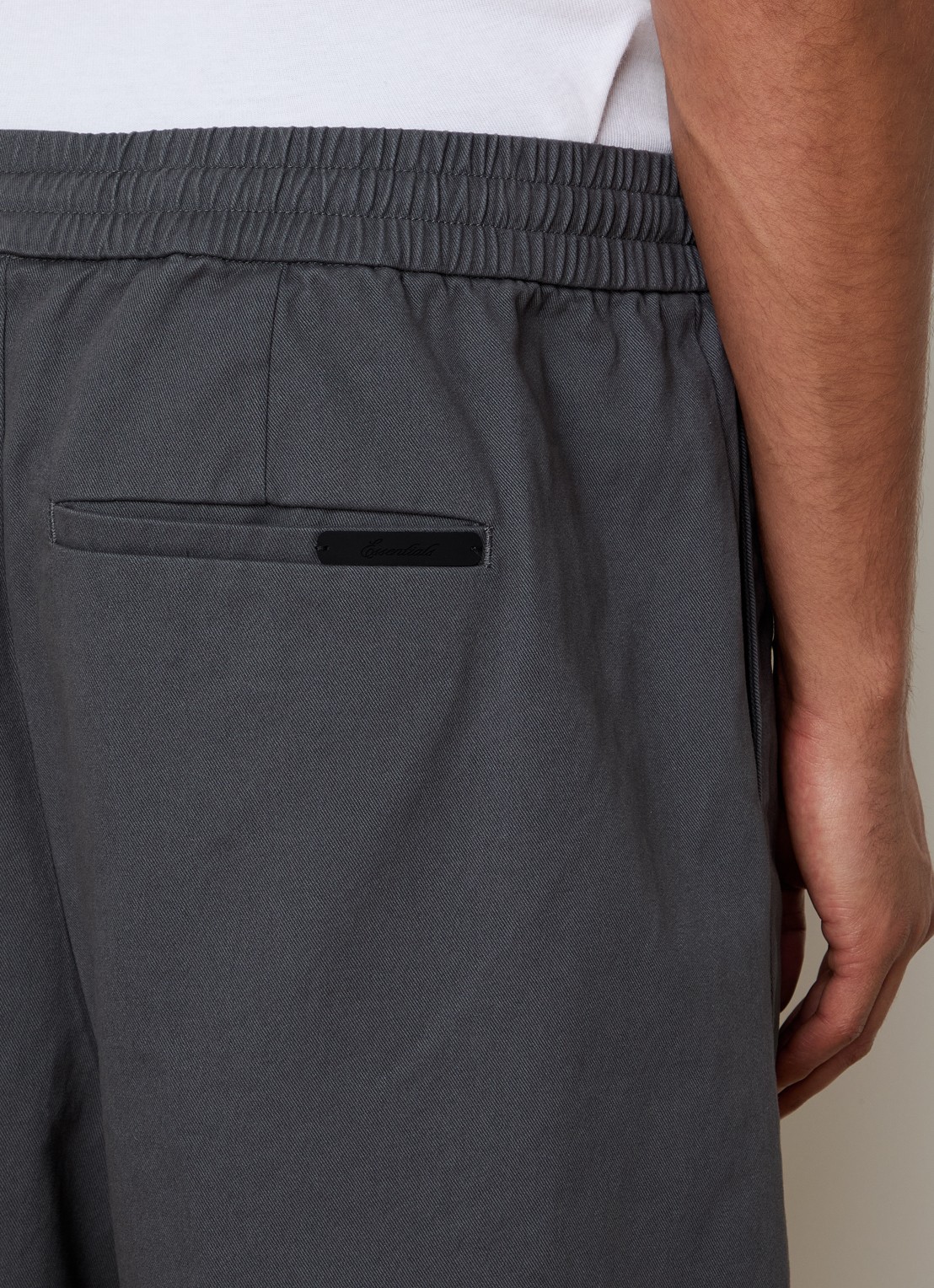 Fear of God Essentials Twill straight fit korte broek met steekzakken - detail 4 donkergrijs