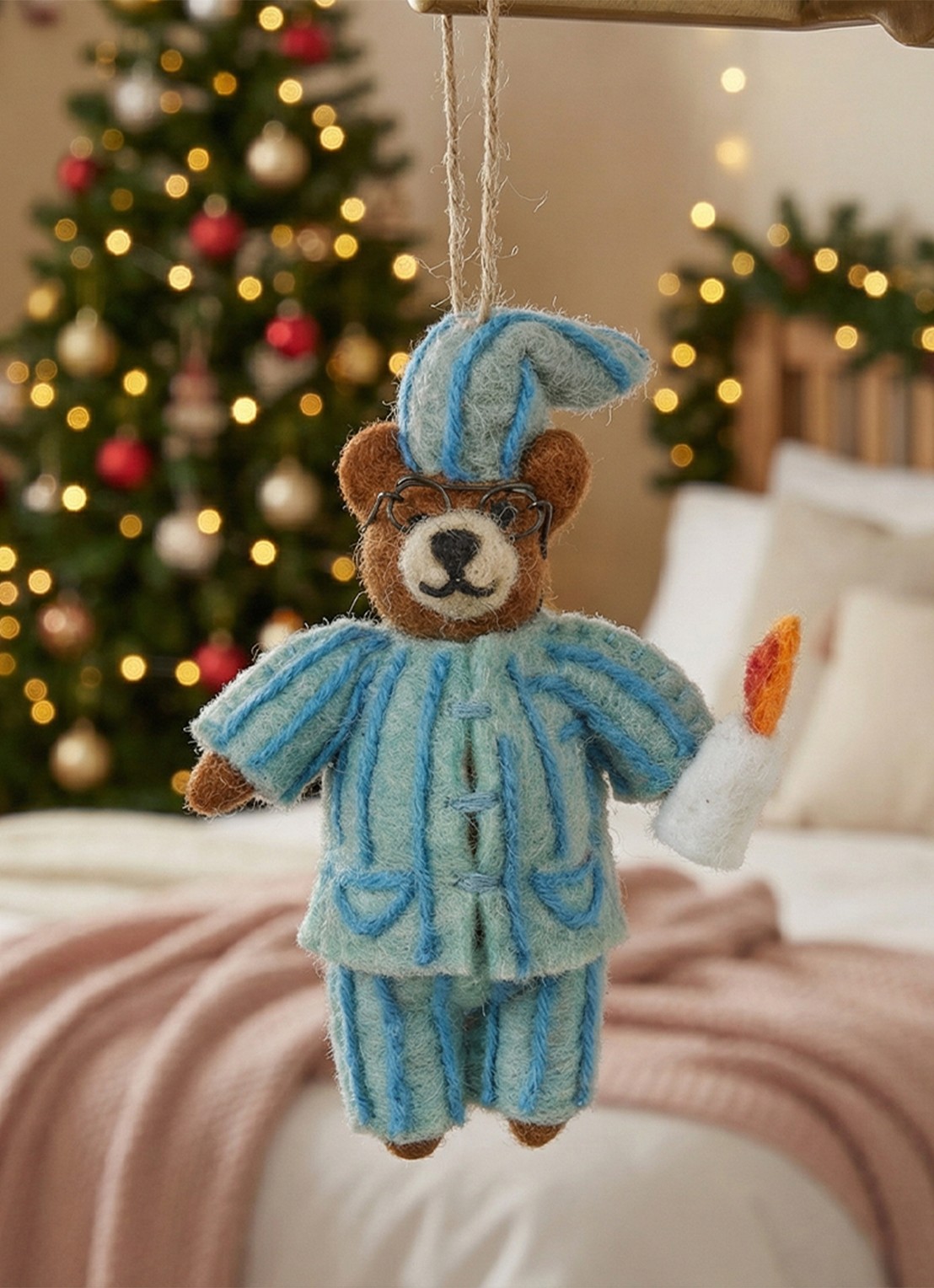 Felt So Good Ebenezer Bear kersthanger 13,5 cm - voorkant 2 blauw