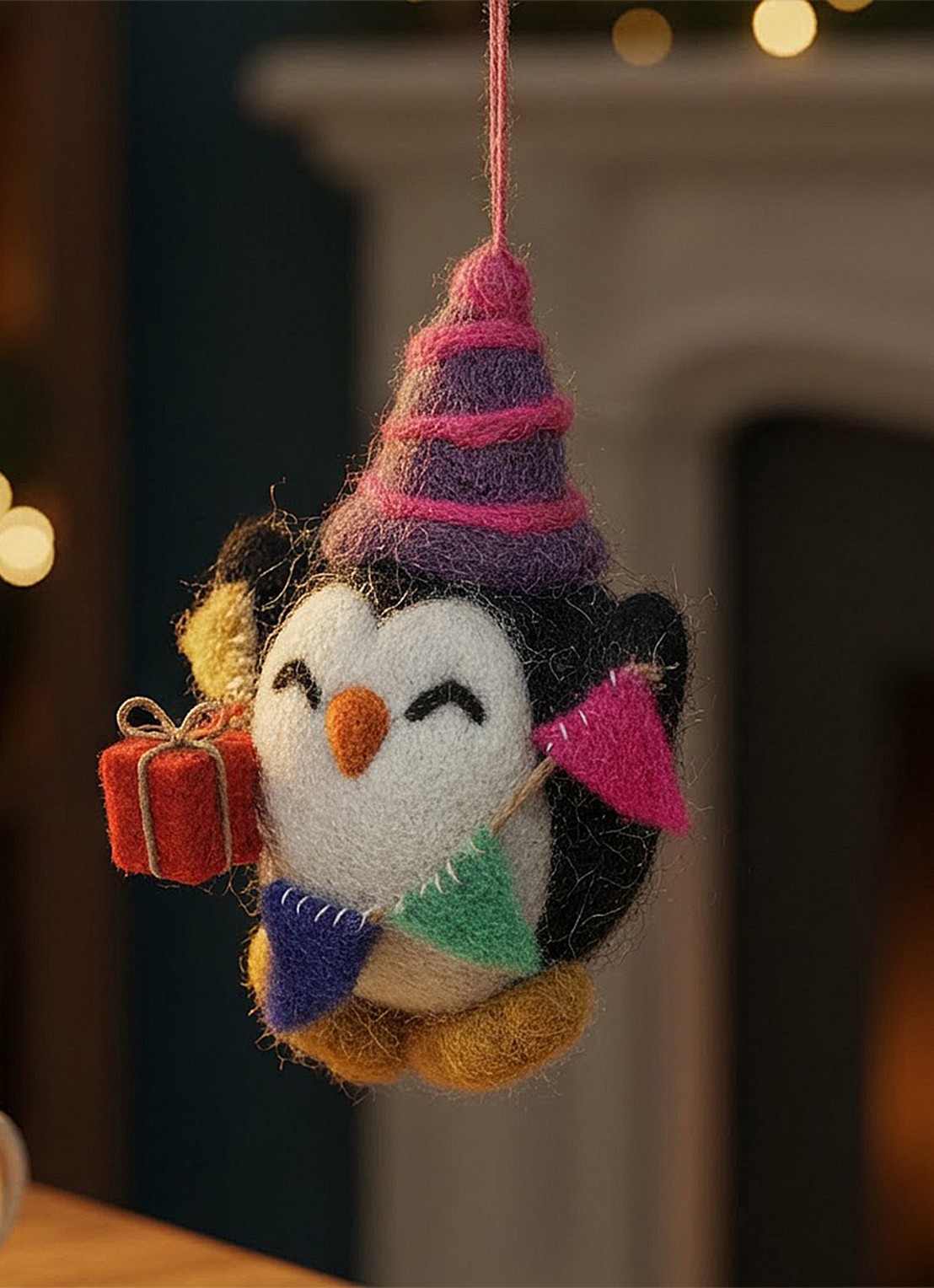 Felt So Good Party Penguin kersthanger 10 cm - voorkant 3 zwart