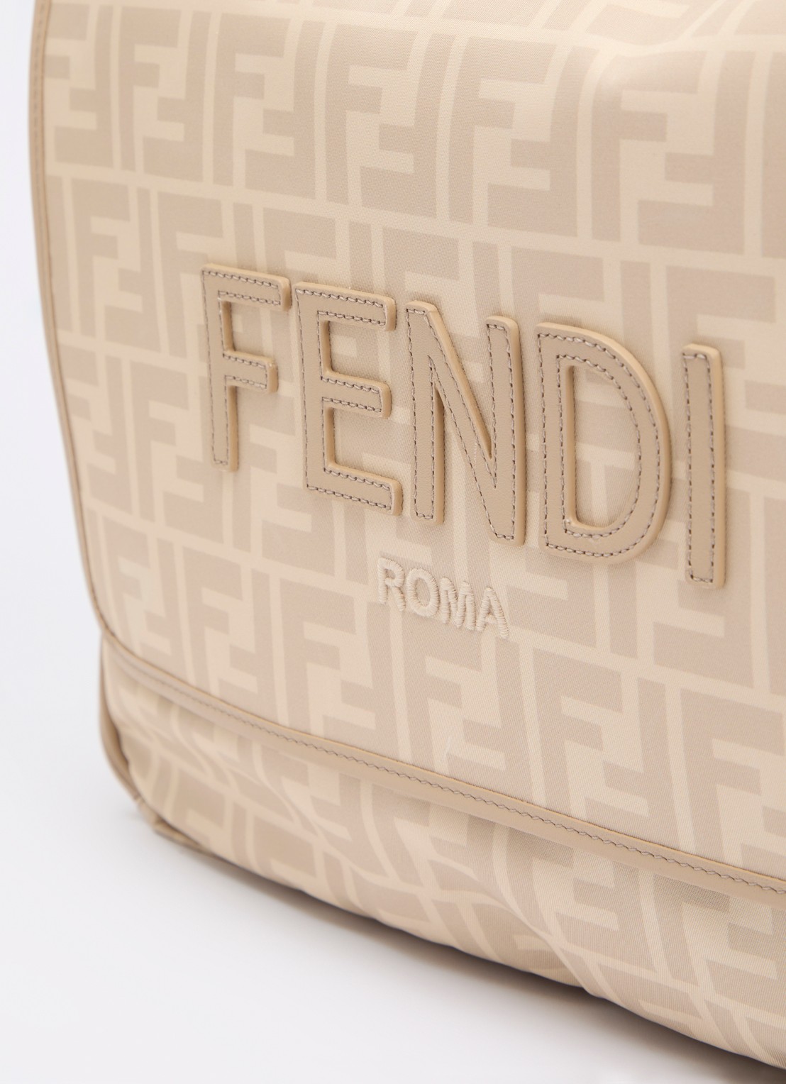 Fendi Luiertas met kalfsleren details en verschoningsmat - detail 3 beige
