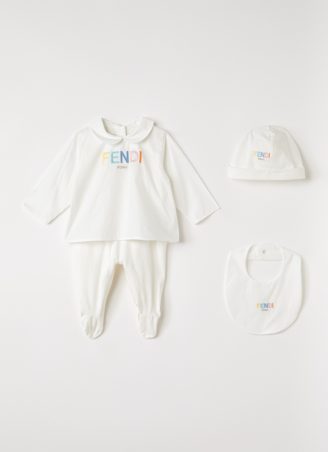 Fendi Set van babypak met muts en slab in giftbox 3-delig - voorkant gebroken wit