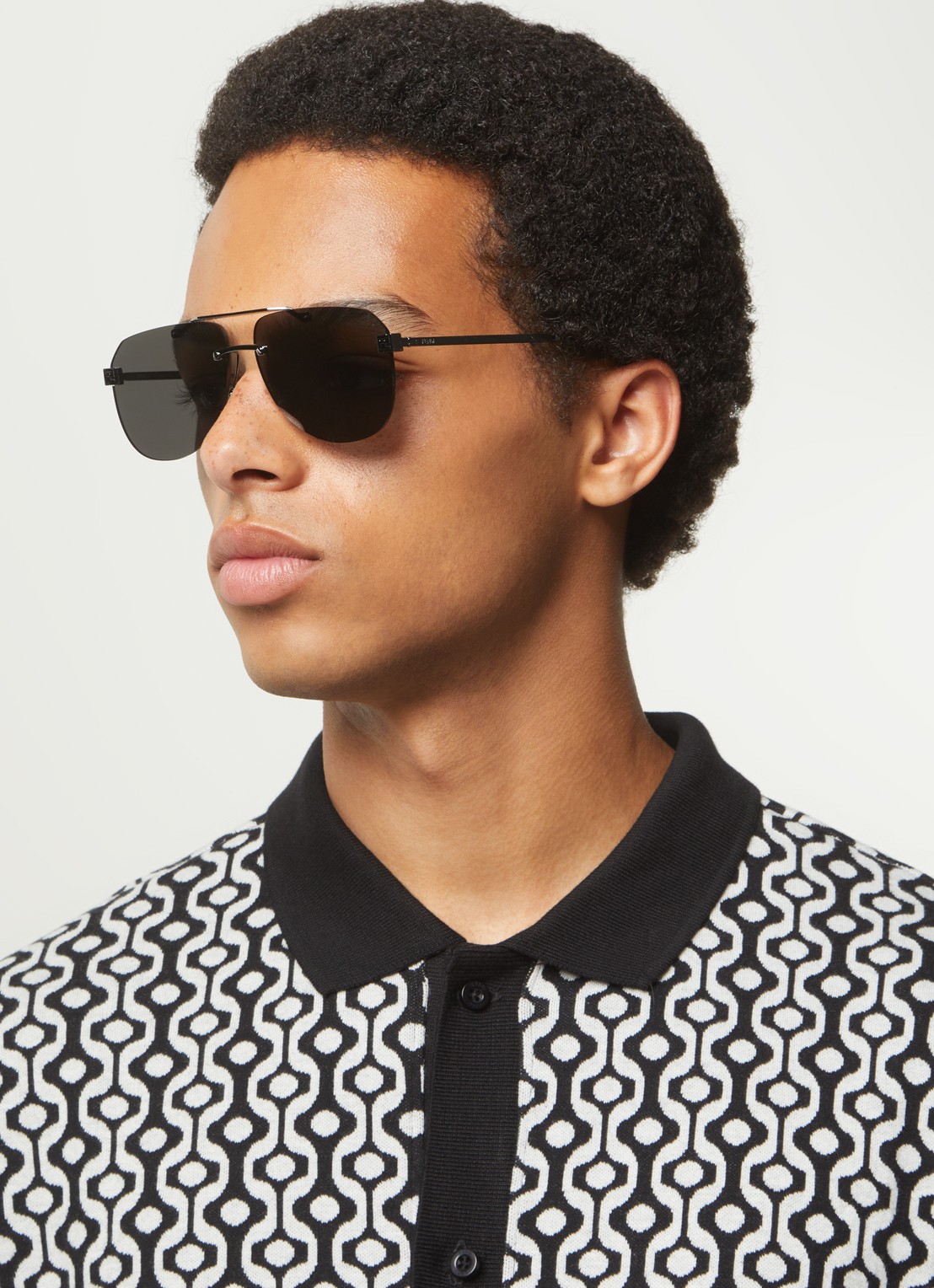 Fendi Sky zonnebril FE40115U - voorkant 5 zilver