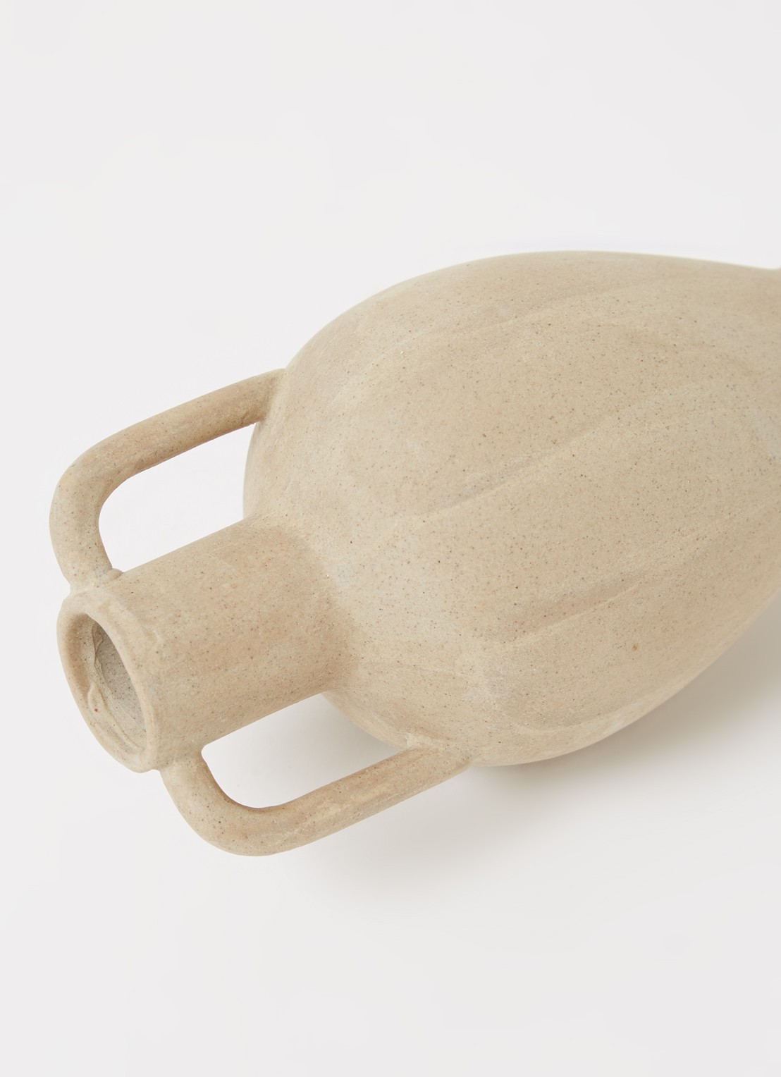 ferm LIVING Ary Mini vaas L 11,5 cm - detail 3 beige