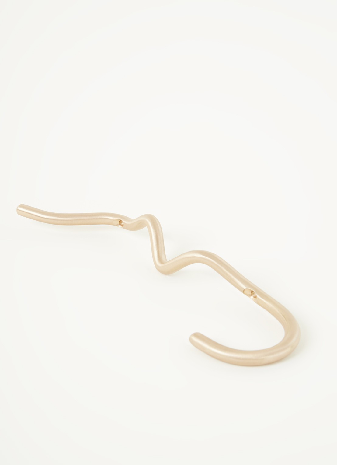 ferm LIVING Curvature wandhaak  - detail goud
