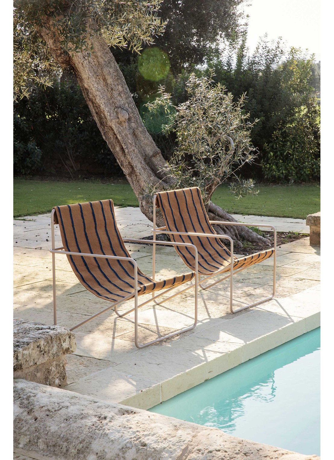 ferm LIVING Desert fauteuil onderstel  - voorkant 3 beige